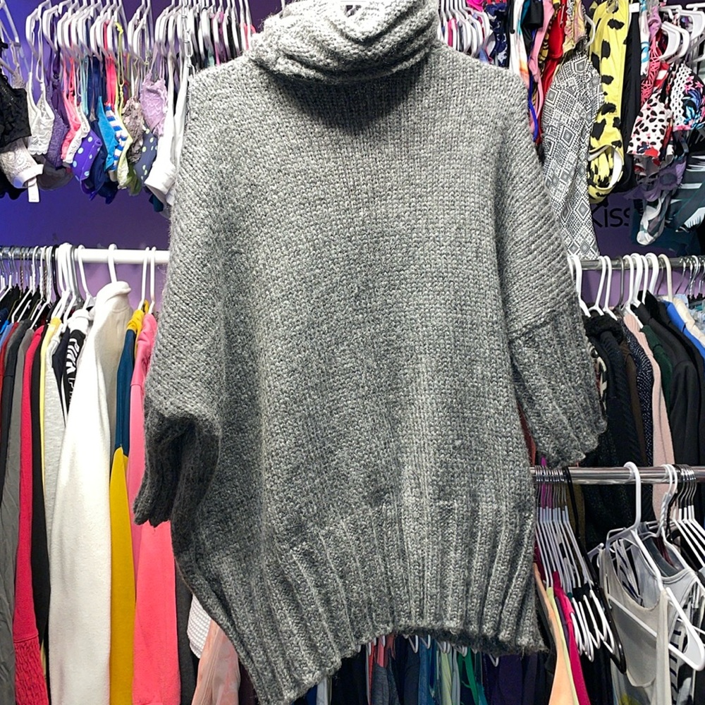 Knit grey sweather mid sleeved turtle neck no size or brand looks home made